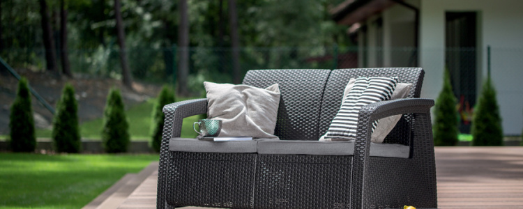 Jakie meble na taras skandynawski wybrać: wskazówki i porady