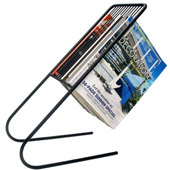 Kosze na gazety i gazetniki