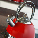 Czajnik biały z gwizdkiem Wesco 2 Litry 340520-01