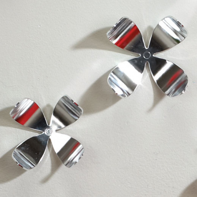 Dekoracja ścienna Wallflower Umbra chrom 470041-158