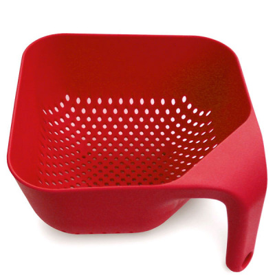 Durszlak kwadratowy mały Joseph Joseph czerwony 40003