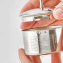 Duży dzbanek do herbaty z zaparzaczem Hario Teaor Wood 700 ml TEO-70-OV