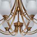 Duży, mosiężny żyrandol z białymi kloszami na 12 żarówek CHIARO Elegance 386016812