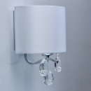 Elegancka lampa ścienna, chromowana z białym abażurem i kryształowymi kroplami 454021401