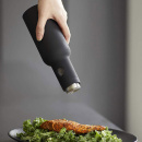 Elektryczny młynek grawitacyjny do pieprzu lub soli Kitchen Craft 22 cm MCGRAVITYMILL