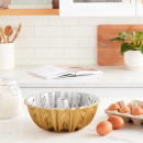 Forma do świątecznej babki z kominem Crystal Nordic Ware 92877