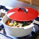Garnek porcelanowy owalny Revol Revolution 32cm czerwona pokrywa 642323