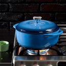 Garnek żeliwny emaliowany z pokrywką 4,2 Litra Lodge niebieski EC4D33