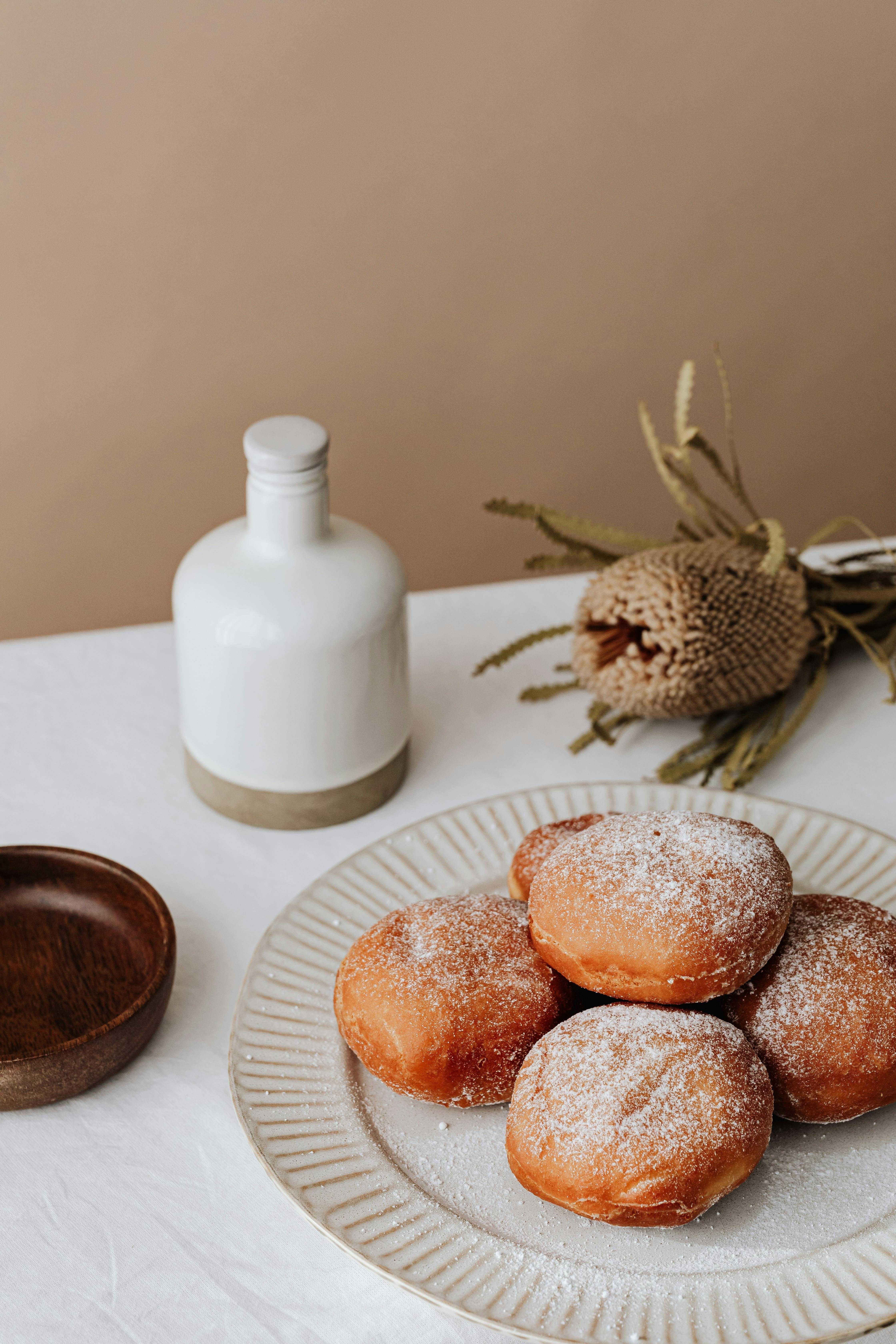 Keto pączki serowe na tłusty czwartek - wystarczy wymieszać składniki i usmażyć je na oleju kokosowym