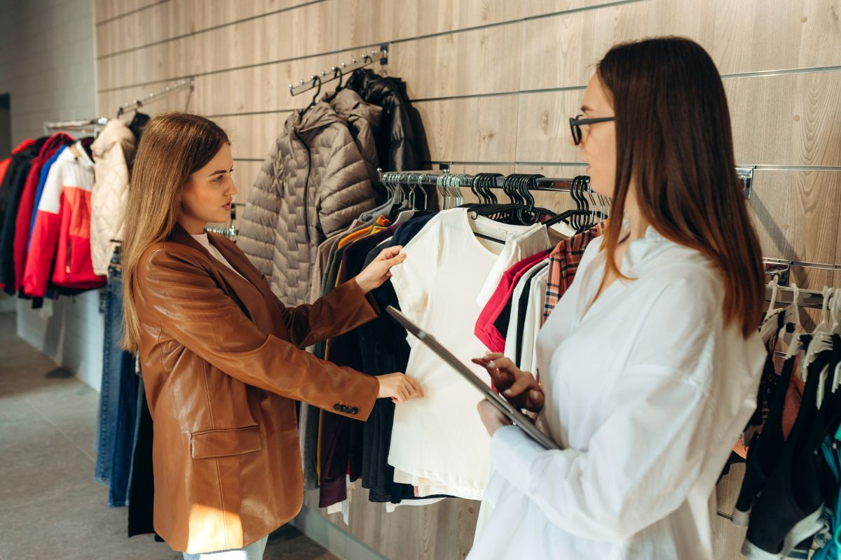 kim jest personal shopper