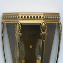 Kinkiet mosiężny na zewnątrz budynku Corso CHIARO Street 802021602