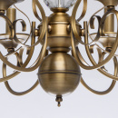 Klasyczny 6-ramienny żyrandol z mosiądzu i oprawami w kształcie świec Chiaro 481010106
