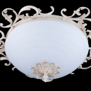 Klasyczny plafon, białe szkło, kremowa podstawa Speria Maytoni Classic C900-CL-03-W