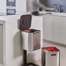 Kosz stalowy do segregacji śmieci w kuchni Totem Compact Joseph Joseph 40 Litrów 30063