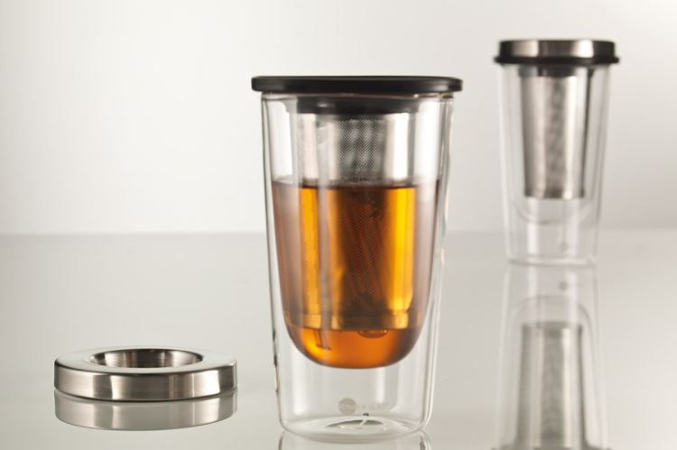 Kubek izolowany ze stalowym zaparzaczem do herbaty Primo Jenaer Glas