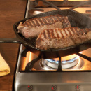 Kwadratowa patelnia żeliwna / grillowa 26 cm Lodge L8SGP3