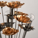 Kwiatowa lampa stołowa, złote róże, chromowana na czarno podstawa MW-LIGHT Flora 615031304
