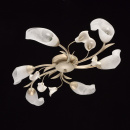 Kwiatowe oświetlenie sufitowe kremowo-złota podstawa i białe klosze MW-Light 242016906