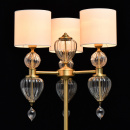 Lampa podłogowa Odelia CHIARO Classic kolor mosiężny, trzy abażury białe 619041503