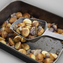 Łyżka cedzakowa Scoop PLus Large Joseph Joseph czarna 10066