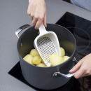 Łyżka i praska do ziemniaków Scoop Ricer Joseph Joseph biała 20007