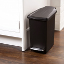 Mały kosz na śmieci pedałowy Slim 10L simplehuman czarny CW1329