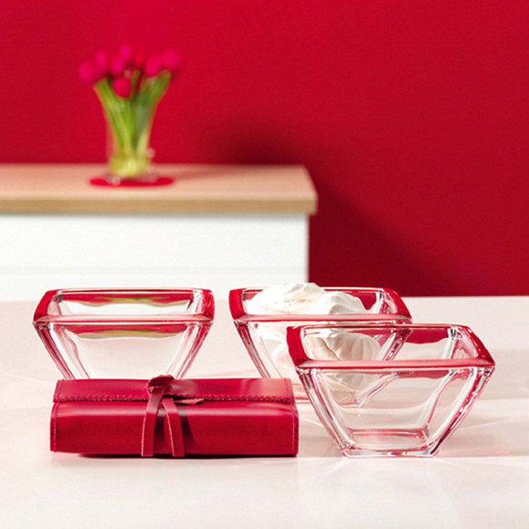 czerwona miseczka leonardo