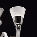 Neoklasyczny żyrandol LED, świecące ramiona, chromowany RegenBogen Elegance 659010508