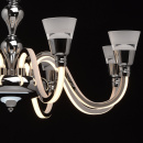 Neoklasyczny żyrandol LED, świecące ramiona, chromowany RegenBogen Elegance 659010508