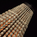 Niezwykła lampa wisząca z drewnianymi koralami RegenBogen Loft 679010704