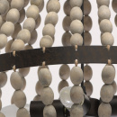 Niezwykła lampa wisząca z drewnianymi koralami RegenBogen Loft 679010704