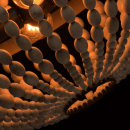 Niezwykła lampa wisząca z drewnianymi koralami RegenBogen Loft 679010704