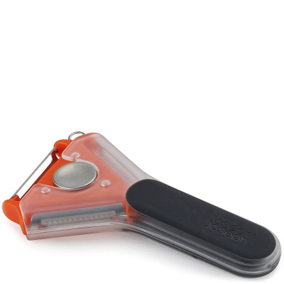 Obieraczka kuchenna z trzema ostrzami Tri-Peeler Joseph Joseph 20108