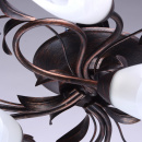 Oświetlenie w secesyjnym stylu z bogatymi florystycznymi zdobieniami 323013708