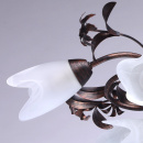 Oświetlenie w secesyjnym stylu z bogatymi florystycznymi zdobieniami 323013708