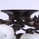 Oświetlenie w secesyjnym stylu z bogatymi florystycznymi zdobieniami 323013708