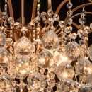 Ozdobny żyrandol w mosiężnym kolorze z kryształami do salonu jadalni Pearls 232016506