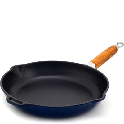 Patelnia żeliwna emaliowana z drewnianą rączką Chasseur 25cm kobaltowa - wycofan 3126-09
