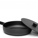 Patelnia żeliwna z pokrywką i aluminiową rączką Noir Skeppshult 28 cm 8228