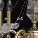 Piękny żyrandol z kryształowymi dodatkami do salonu MW-LIGHT Classic 482014206