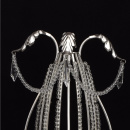 Podwójny kinkiet w kształcie świecznika o srebrnej powłoce i kryształami Chiaro 299021002