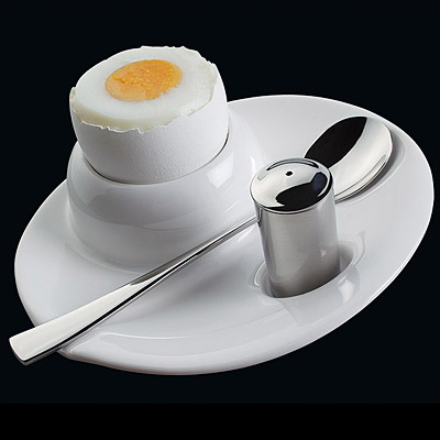 Porcelanowa podstawka do jajek z solniczką i łyżeczką Cilio CI-107005