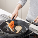 Szczypce kuchenne silikonowe Turner Joseph Joseph 10142