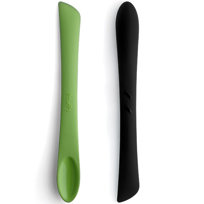 Szpatułka z wąską łyżką Duo Tools Lekue zielona 0200400V05