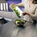 Zielona deska kuchenna z cedzakiem Rinse Chop Joseph Joseph 60081