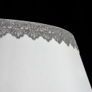 Żyrandol 3 żarówki z jednym, dużym abażurem ozdobionym koronką Bouquet Maytoni ARM023-PL-03-S