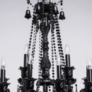 Żyrandol gotycki czarny na 18 żarówek, szklane ramiona CHIARO Classic 313010818